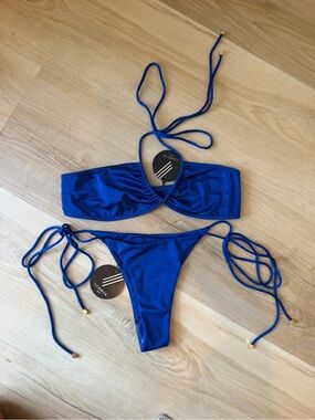 Sommer swim bikini in blue, M top S bottom, New with tags!